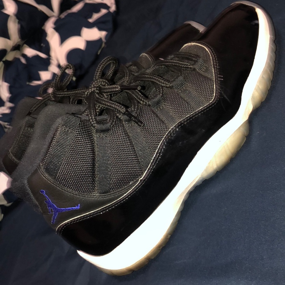 Jordan 11 space jam